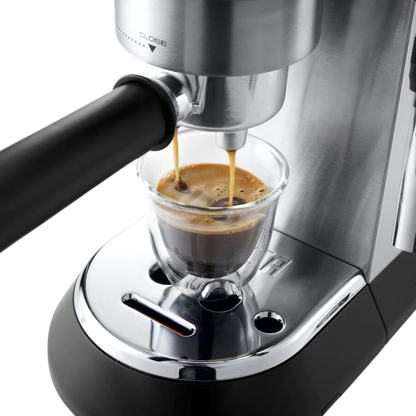 Machine Café De'longhi Dedika EC 685 (15bares)+ Un coffret